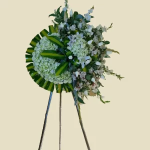 corona de flores blanca