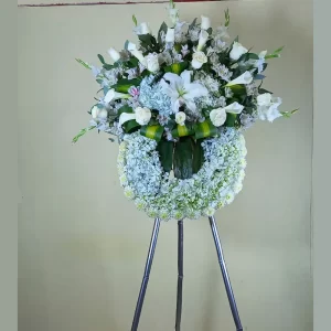 corona de flores bonitas